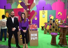 Raúl de Córdoba y Sandra Fernández, en el stand de Don Papi